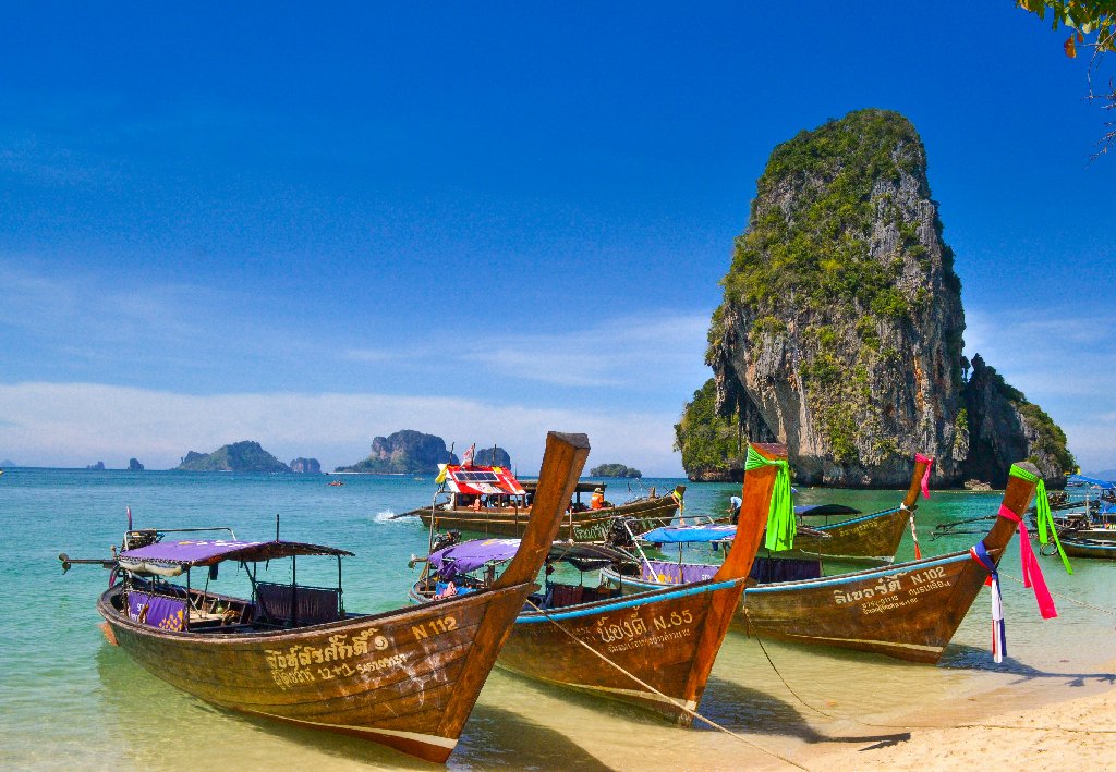 Revelion Thailanda-Singapore-Malaezia,Indonezia 12 zile, avion