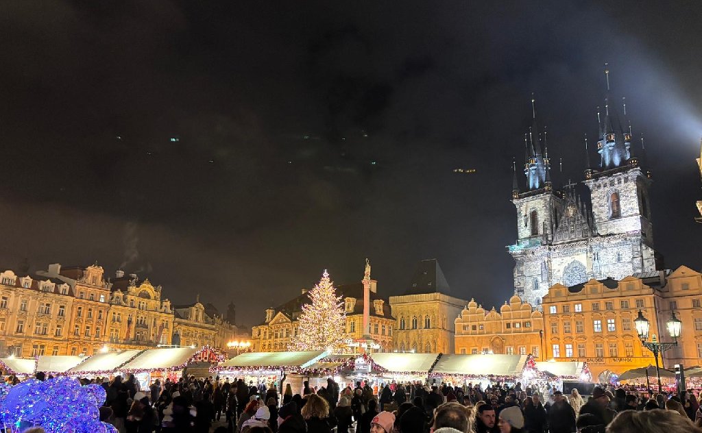 Pietele de Craciun Viena, Praga si Budapesta 2026-2027 cu autocarul, 6 zile