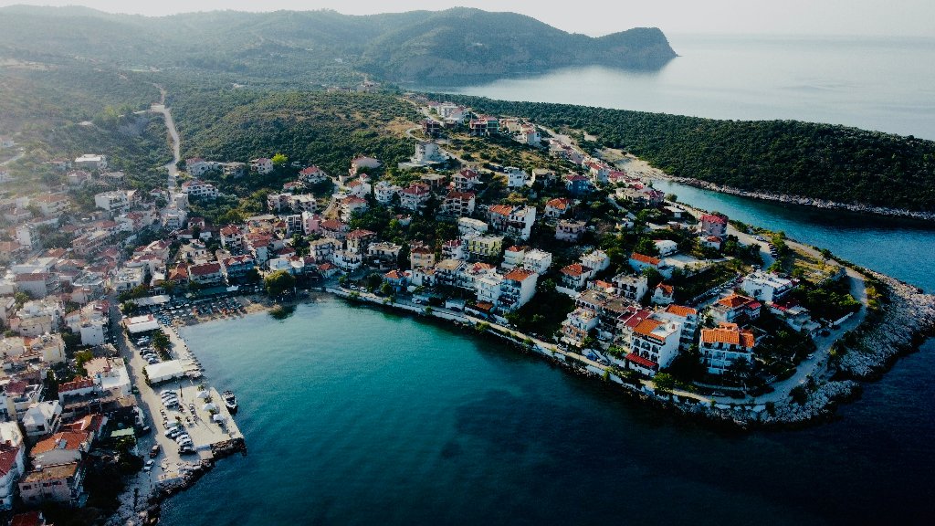 Paste 2027 in Thassos cu autocarul, 4 zile. Kavala si Manastirea Rila